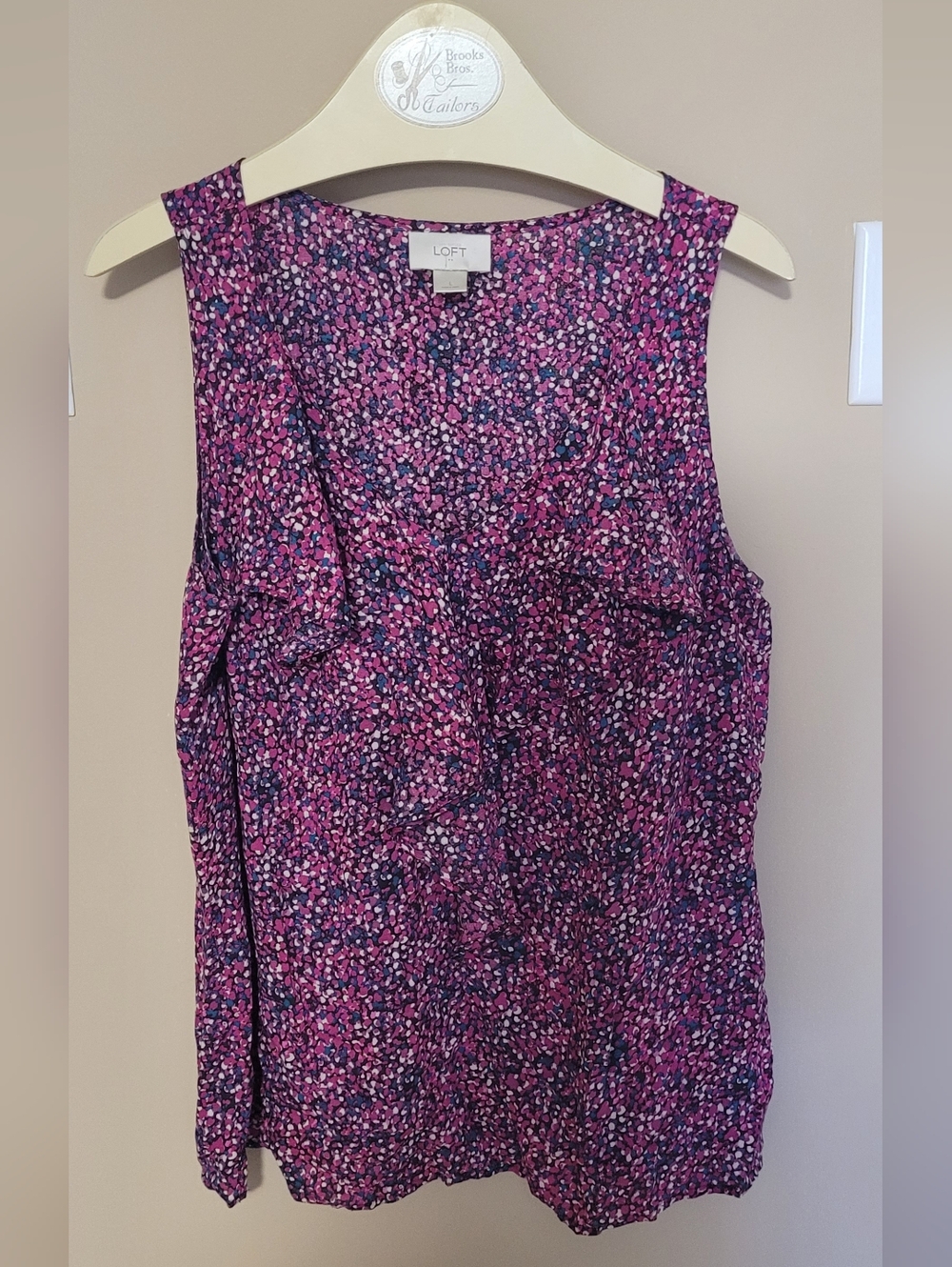 💜2 for $10💜 Bundle and save Pink and Navy Floral Sleeveless Camisole